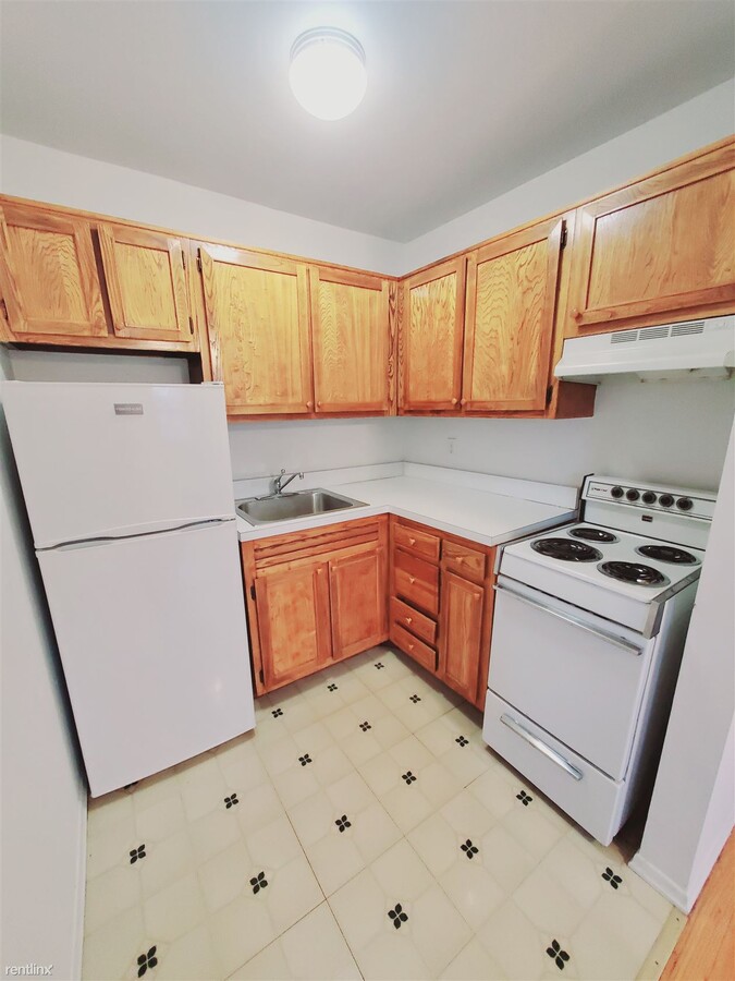 1 br, 1 bath Condo - 28 Belltown Rd Unit L - 1 br, 1 bath Condo - 28 Belltown Rd Unit L Unidad L