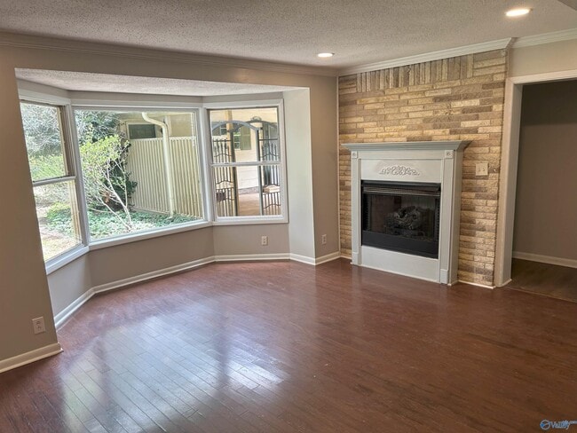 Photo - 2109 Villaret Dr SW