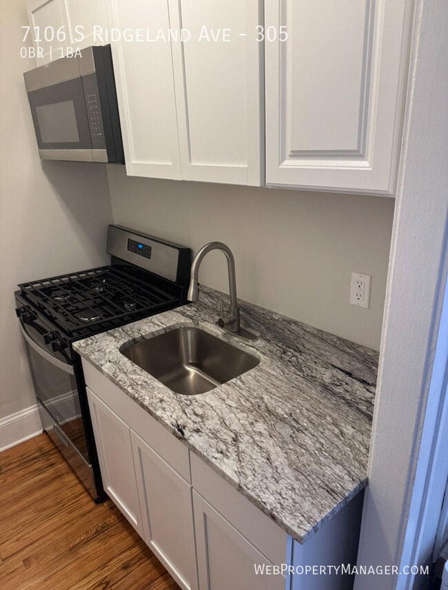Photo - 7106 S Ridgeland Ave Unit 305