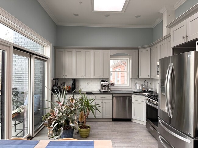 Photo - 37 Spruce St Unit 5