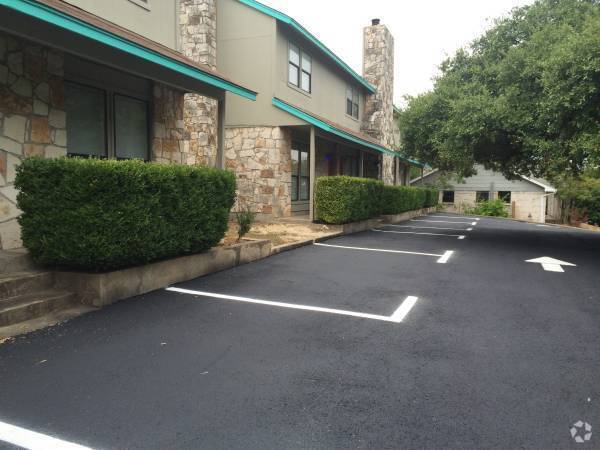 Building Photo - FANTASTIC 2 BED / 1.5 BATH in SOUTH AUSTIN Rental