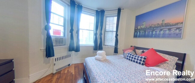 Photo - 56 Queensberry St Unit 6