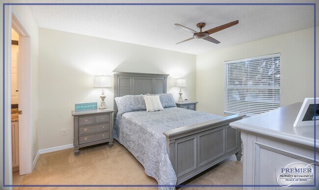 Photo - 113 Wading Bird Cir