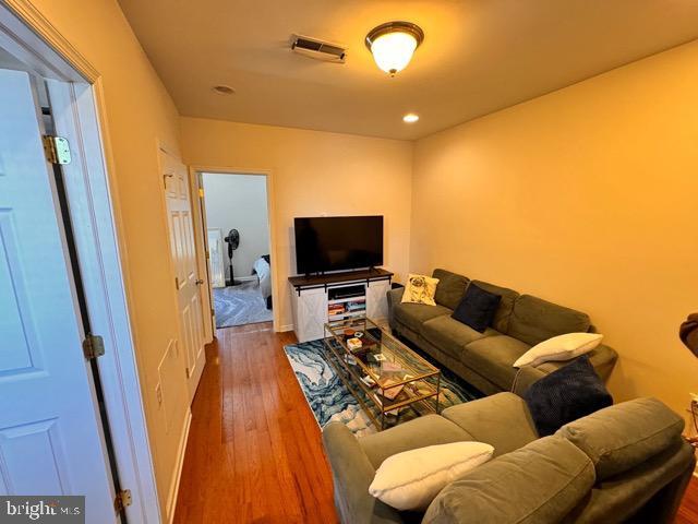Photo - 827 Reed St