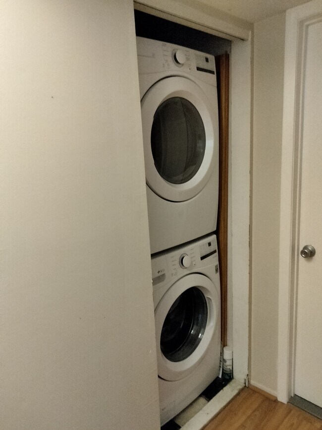 706 N Oaks Blvd Condo Unit 706 North Oaks Blvd Condo for Rent in