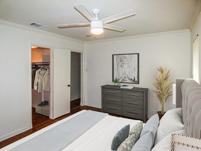 Photo - 5511 Winton St