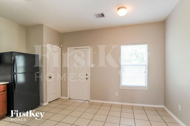 Photo - 7006 Orchid St