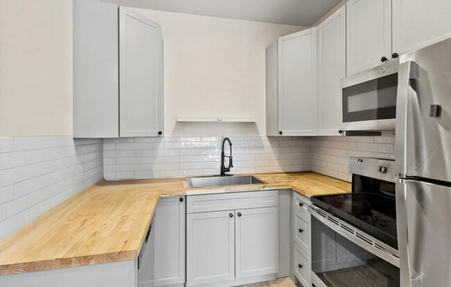 Photo - 1528 Wilford Ave