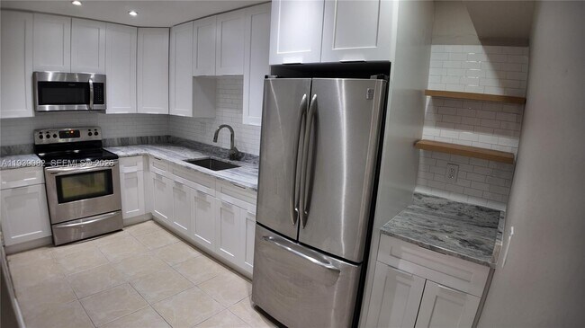 Photo - 9441 SW 76th St Unit V33