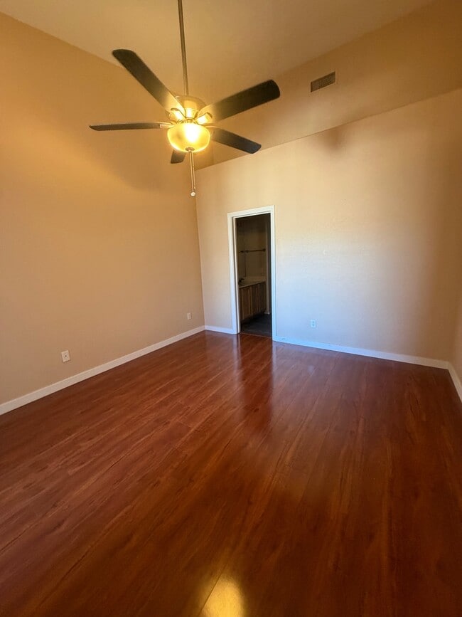 Photo - 2152 Jade Creek St