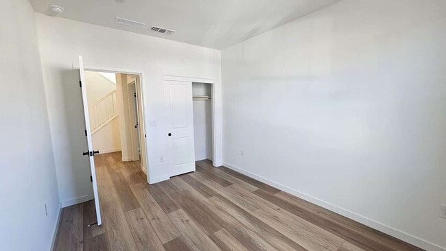 Photo - 10287 Garmont Way