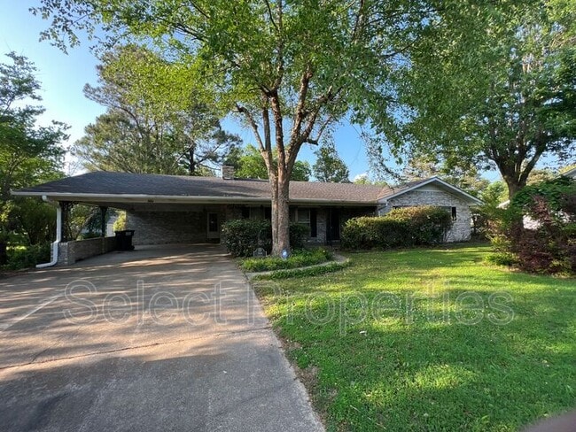 Building Photo - 504 W South Rental