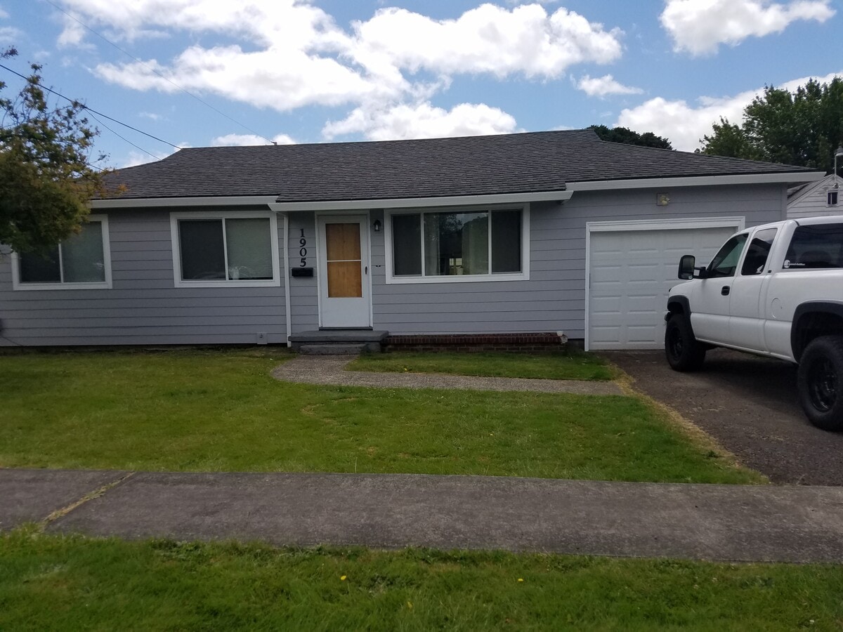 Photo - 1905 TUALATIN ST