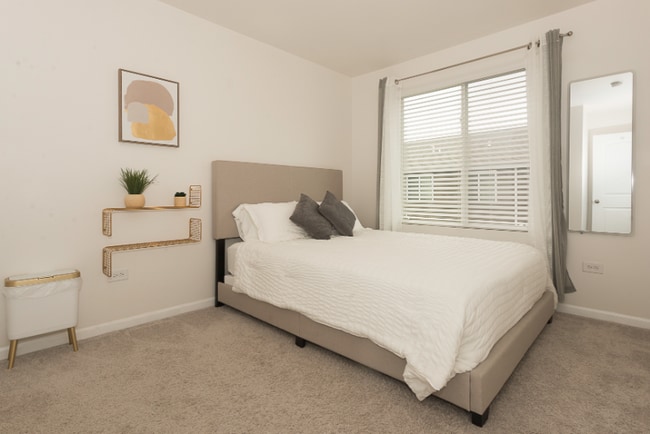 Photo - 1 Neudearborn Ln