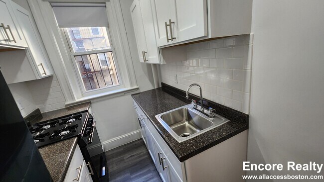 Photo - 1179 Boylston St Unidad 10