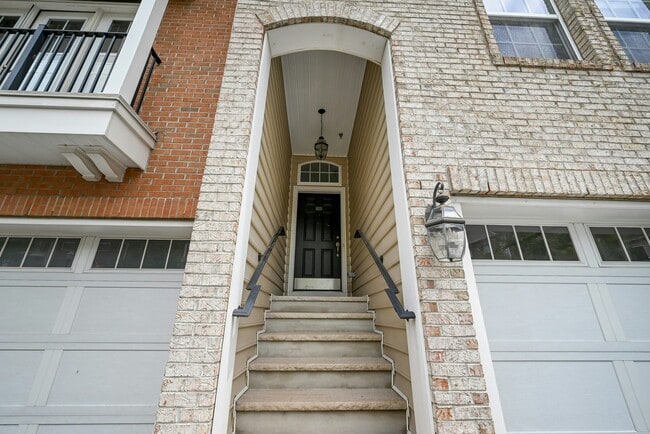 Photo - 16 Creekside Ct