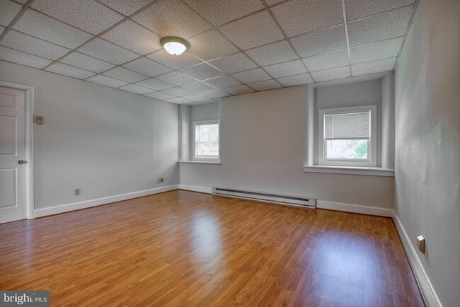 Photo - 25 W 5th Ave Unit 2