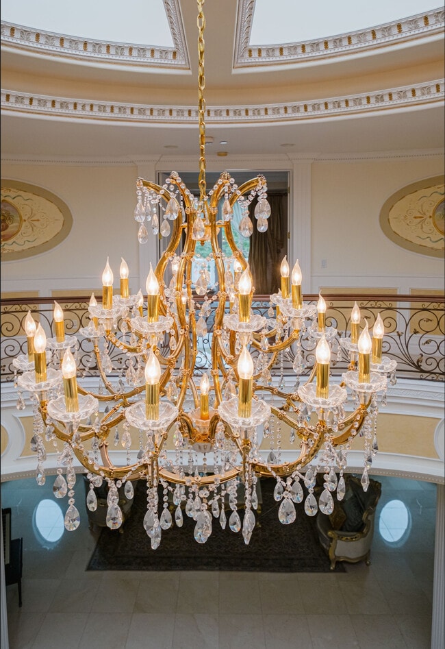 Photo - 1455 Robmar Dr