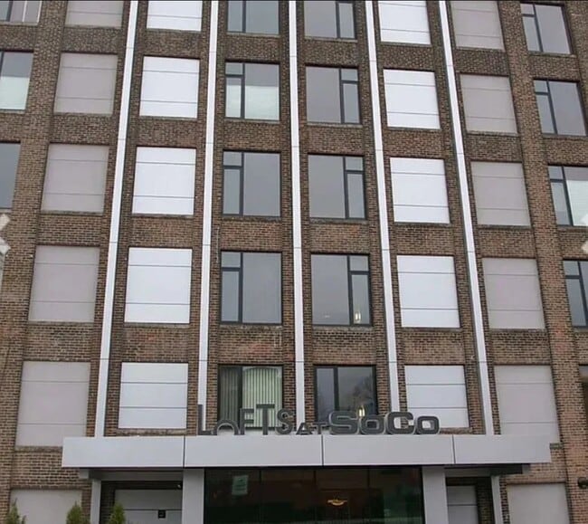 Building Photo - 147 Centre St Unit 604