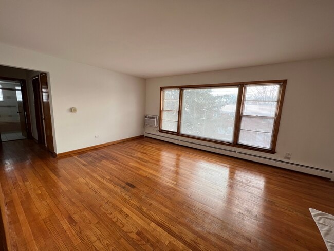 Photo - 1214 E Northwest Highway