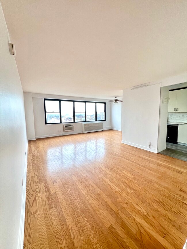 Photo - 500 Central Ave