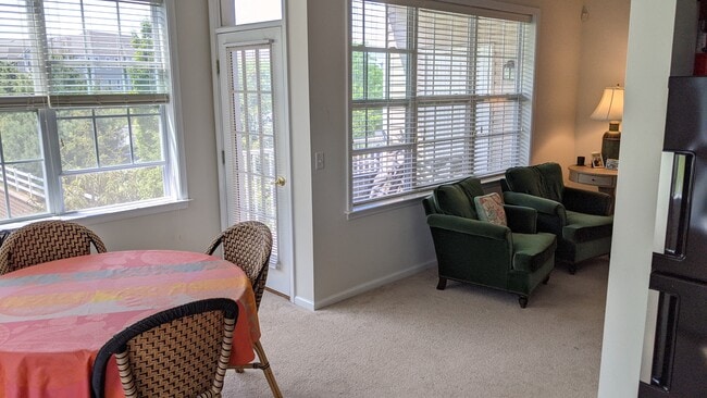 Photo - 627 Timberlake Dr