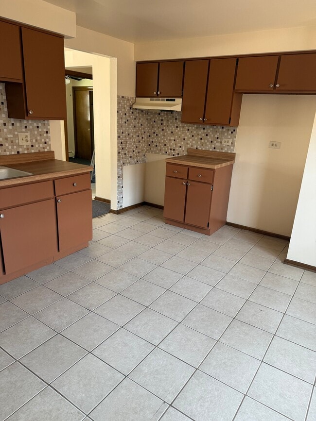 Photo - 3607 W 120th St Unit Apt 2S