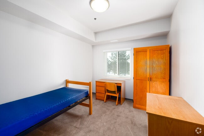 4BR, 2BA - 1,228SF - Bedroom