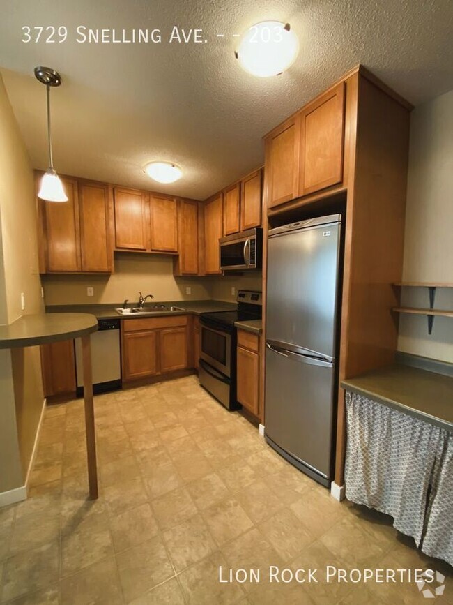 Building Photo - Tranquil Living on Snelling Ave for $975/m... Unit 203 Rental