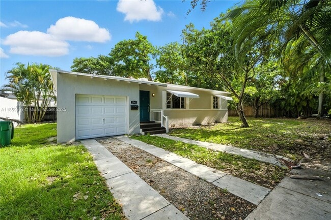 Photo - 2545 SW 27th Ln
