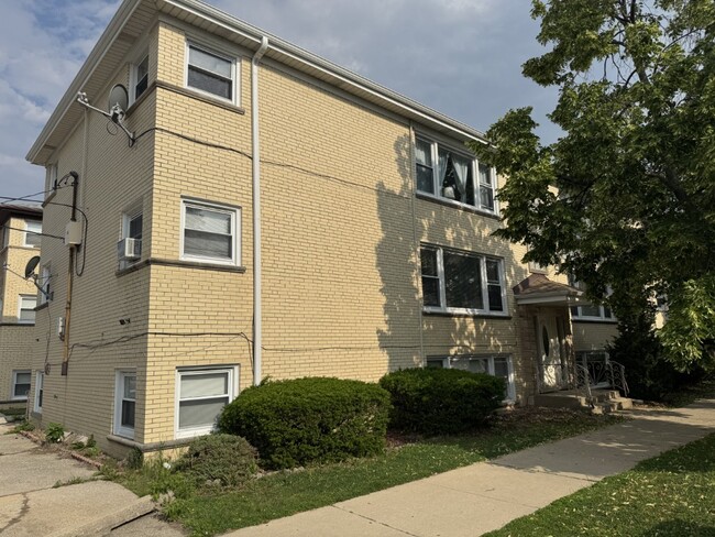 Photo - 4752 N Menard Ave Condo Unit 1S
