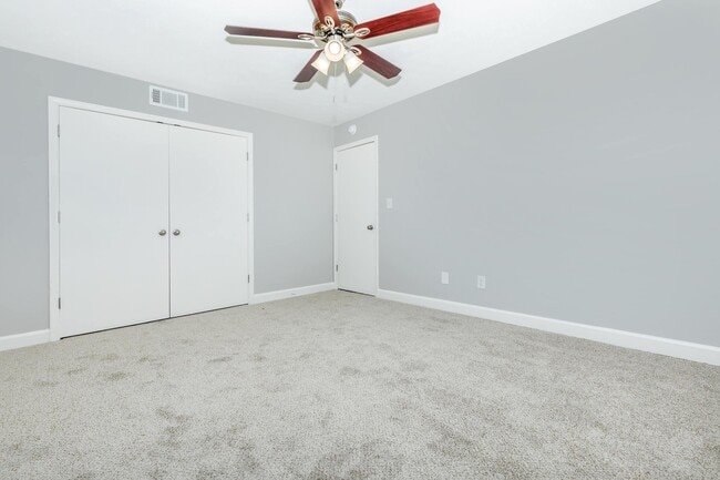 Courtyard Apartments