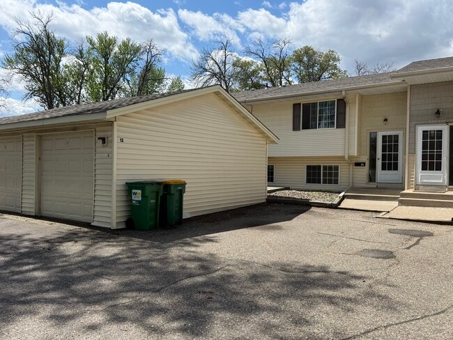 Photo - 4041 W 125th St