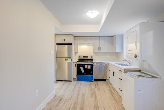 Photo - 64 Collete Crescent Unit 4 Back