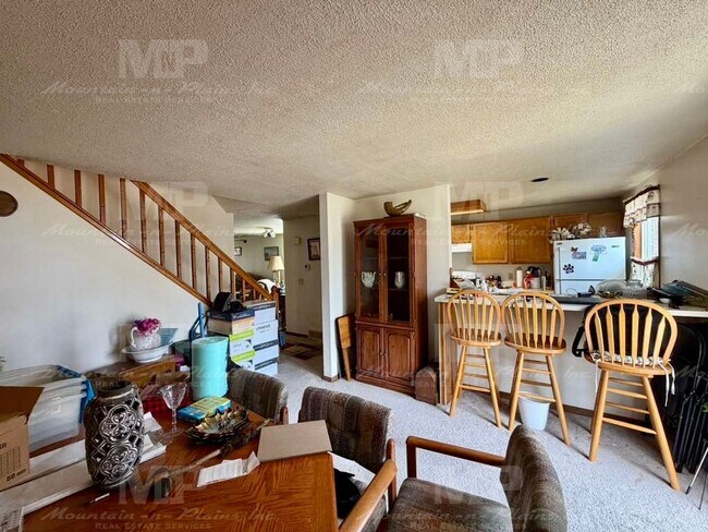 Photo - 1718 Enfield St