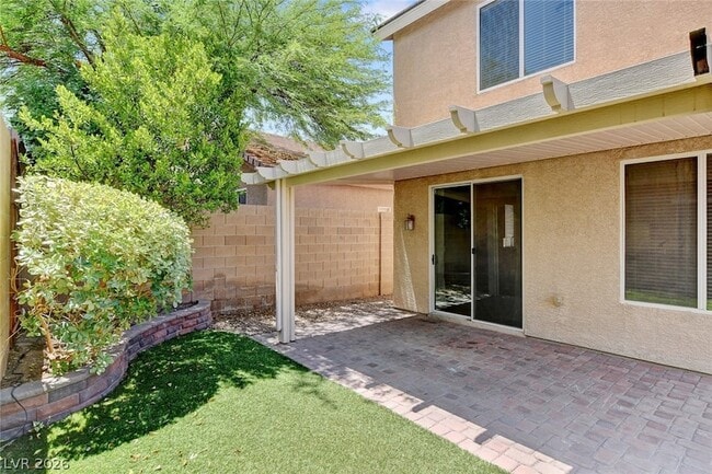 1005 Roaring River Ave