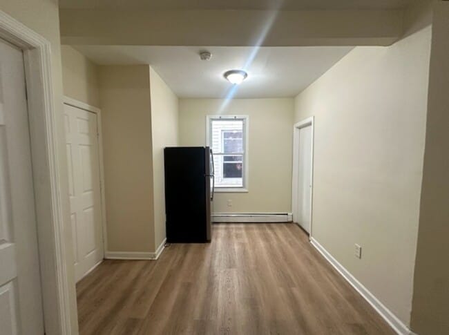 Photo - 532 Livingston St Unit Apt 1