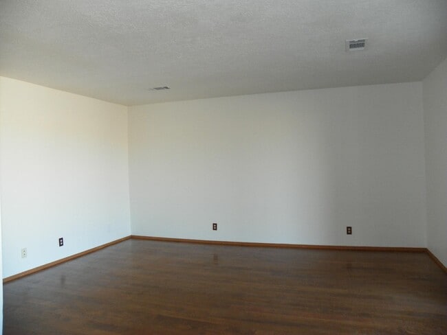 Photo - 839 Country Club Dr SE Unit 2C