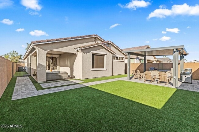 Building Photo - 5419 W Las Palmaritas Dr