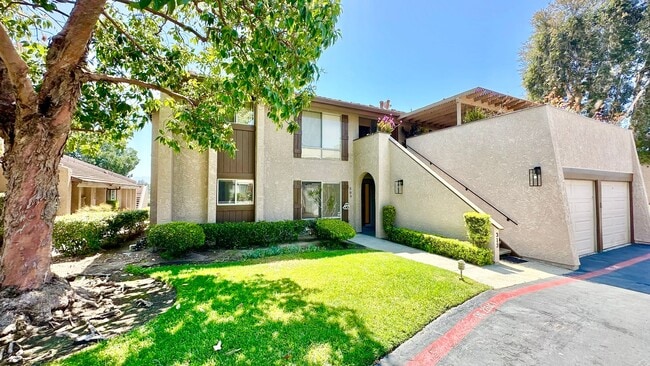 Lovely Downstairs, Entry Level Condo Unit ... - Lovely Downstairs, Entry Level Condo Unit ...