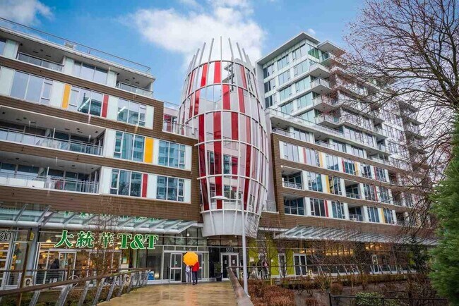 Building Photo - 5021-5511 Hollybridge Way Unit 5021