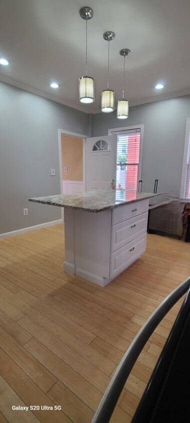 Photo - 162 Andover St (Lawrence, MA)