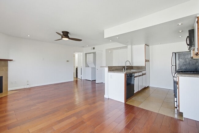 Photo - 4205 Ohio St