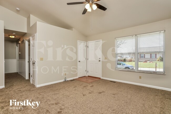 Photo - 70 Fawn Oaks Dr