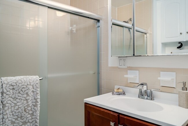 Photo - 116 Brook St Unidad #1