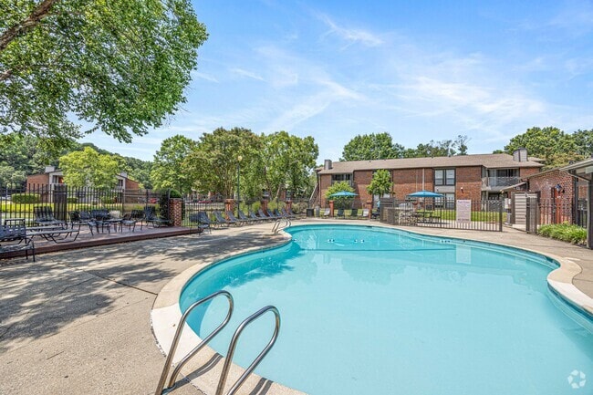 Building Photo - Forest Lake at City Center Rental