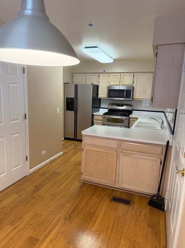 Photo - 114 Woodbury Ln