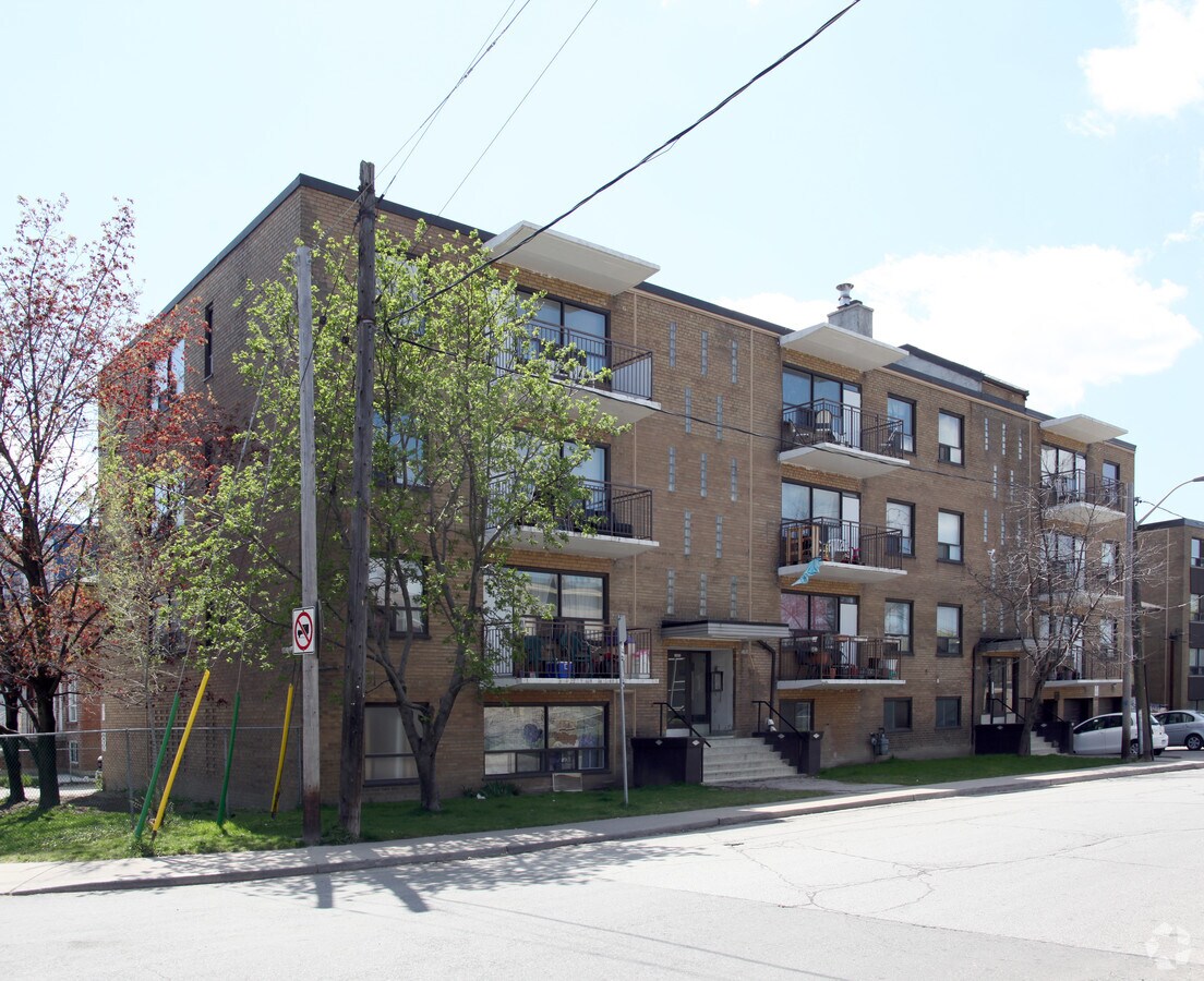 Photo - 1650 Keele St