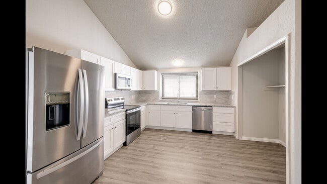 Photo - 14118 George Rd