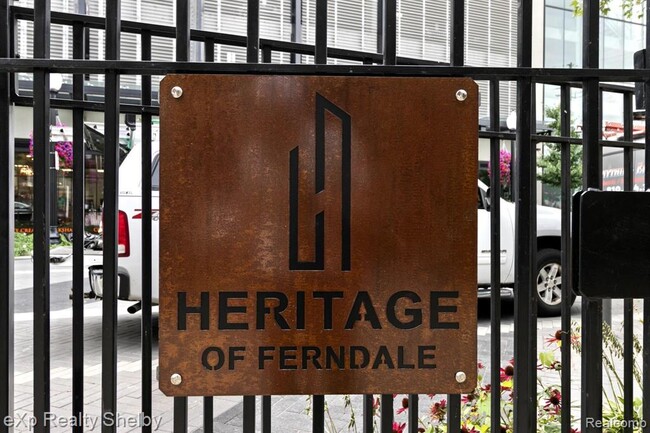 Photo - 259 W Nine Mile Rd Unit 302